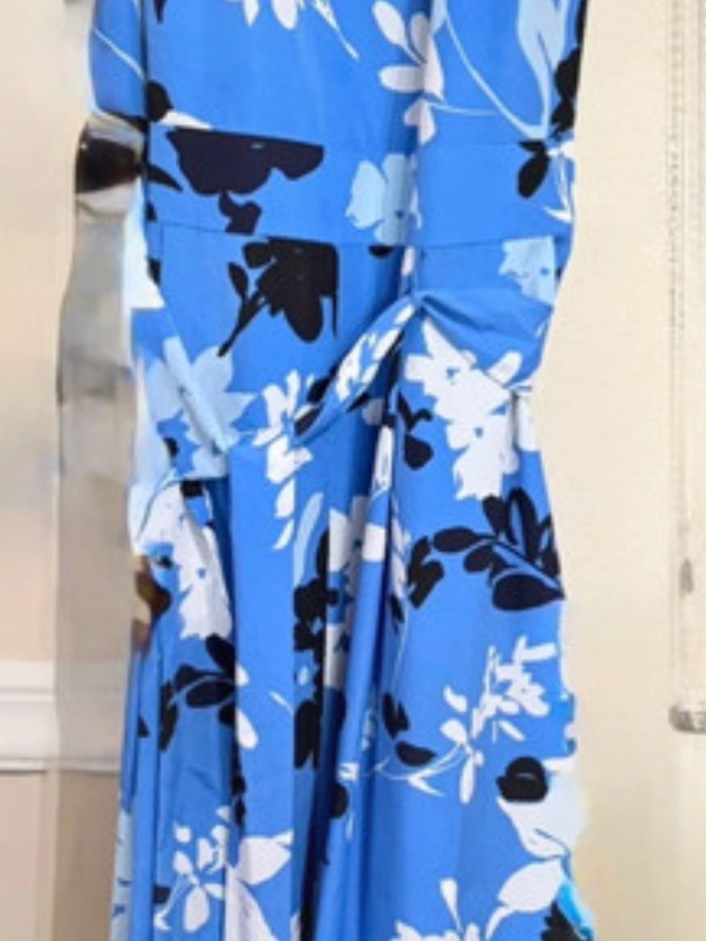 Vince Camuto Bright Blue Dressy jumper with White and Black Print Sz L